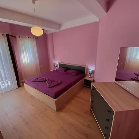 Center In Apartmán Tirana