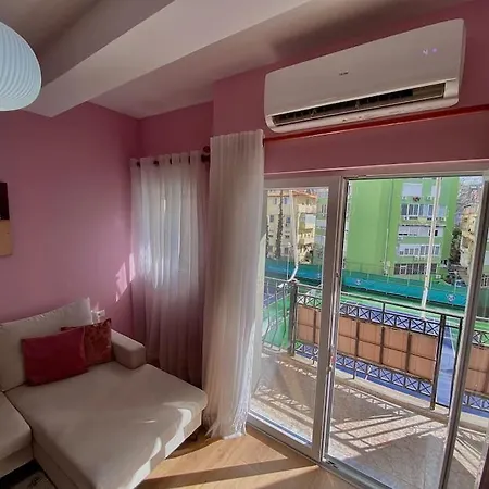 City Center Apartment In Tirana *