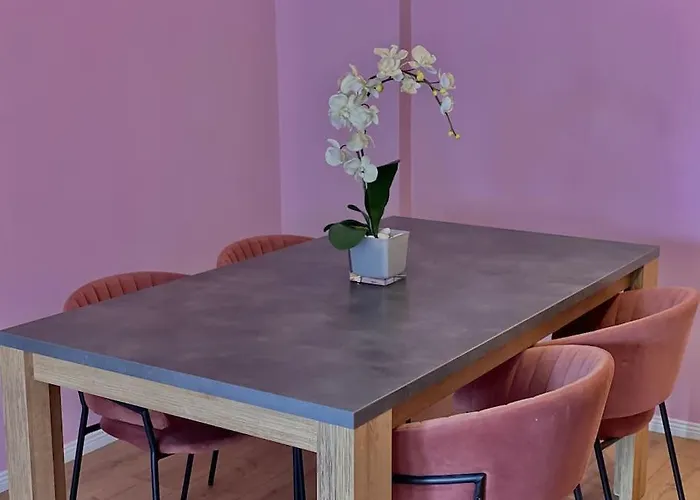 Center In Apartment *